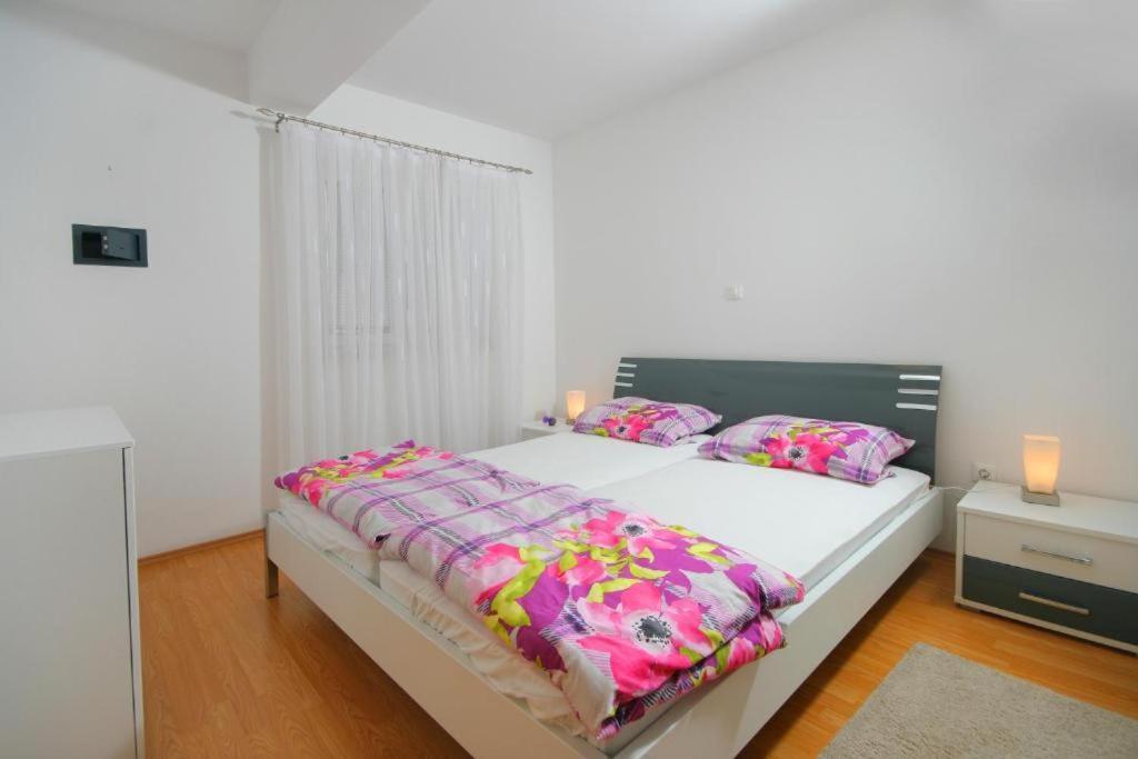 Apartmani Mane Trogir Ngoại thất bức ảnh