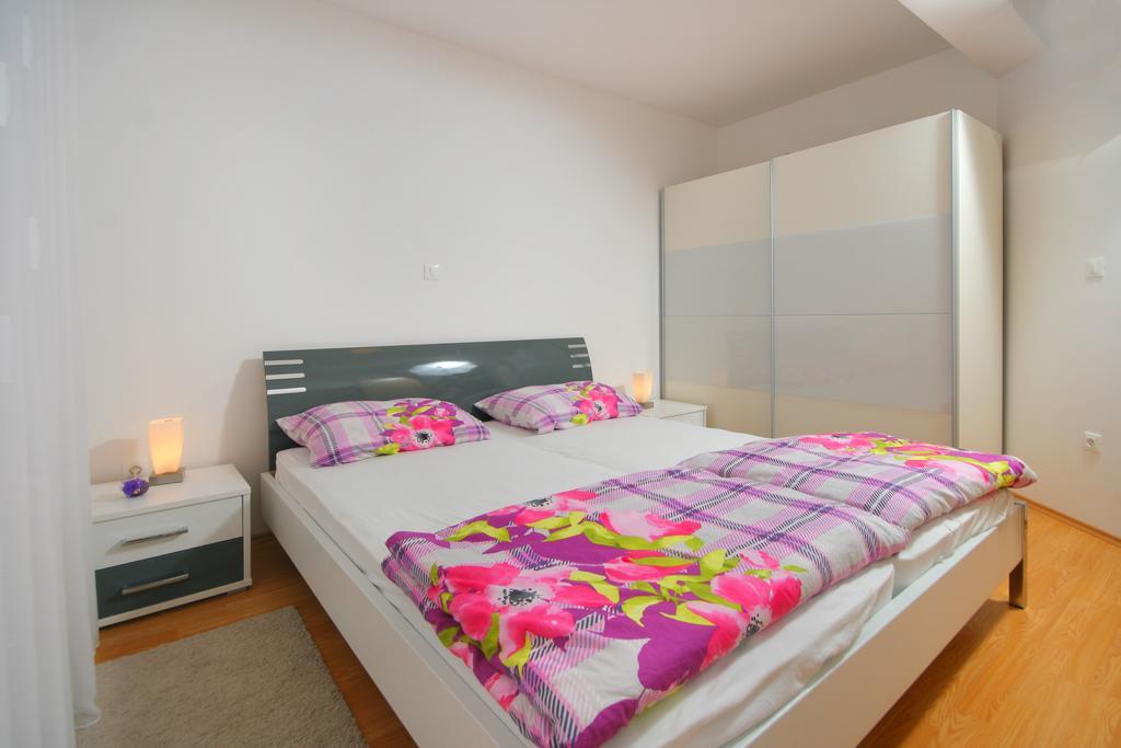 Apartmani Mane Trogir Ngoại thất bức ảnh