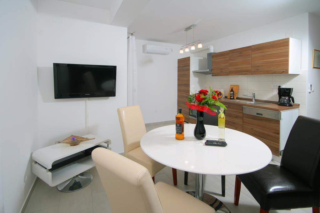 Apartmani Mane Trogir Ngoại thất bức ảnh