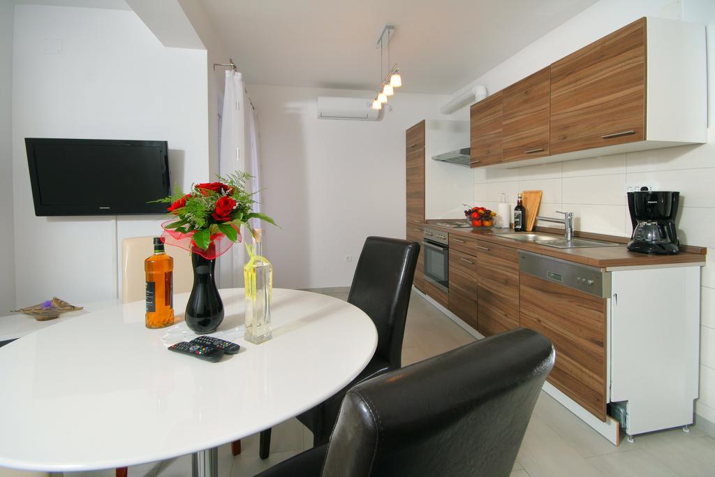 Apartmani Mane Trogir Ngoại thất bức ảnh