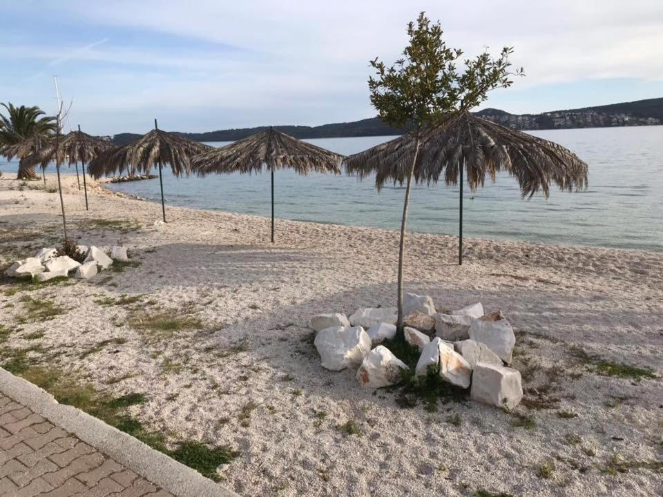 Apartmani Mane Trogir Ngoại thất bức ảnh